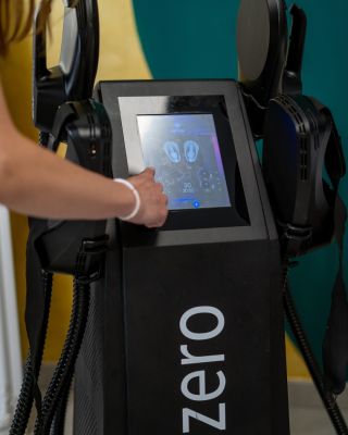 💡 Přidejte do svého salonu službu, která prodává. 🌟 EMSzero Sculptor je revoluční neinvazivní metoda, která transformuje...